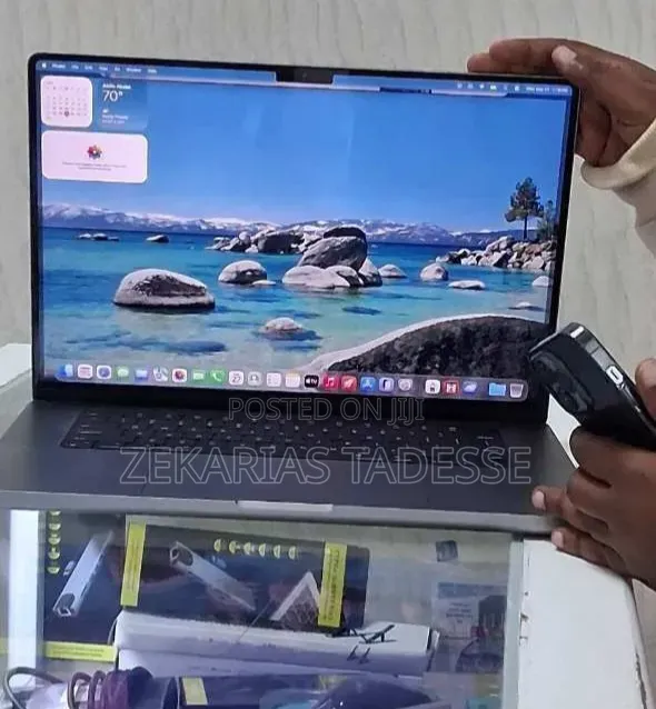 New Laptop Apple MacBook Pro 2021 M1 32GB Apple M1 Pro SSD 1T