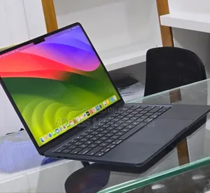 New Laptop Apple MacBook Air 2022 M2 16GB Apple M2 SSD 512GB