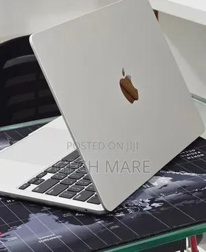 New Laptop Apple MacBook Air 2022 M2 8GB Intel SSD 256GB