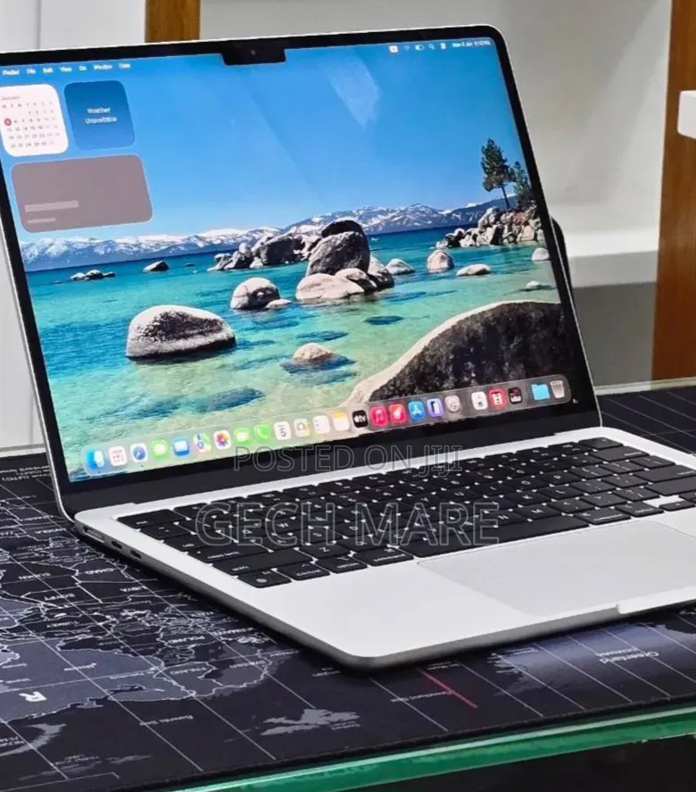 New Laptop Apple MacBook Air 2022 M2 8GB Intel SSD 256GB