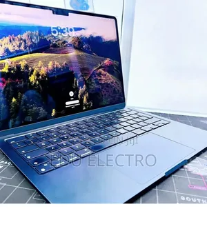 New Laptop Apple MacBook Air 2022 M2 16GB Apple M2 Ultra SSD 512GB