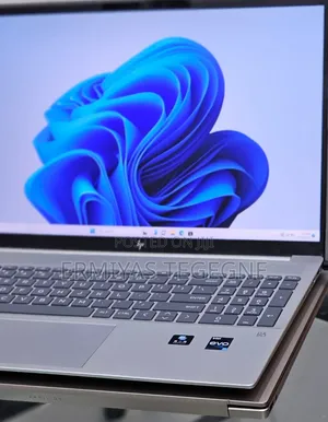 New Laptop HP Pavilion 15 16GB Intel Core Ultra 7 SSD 512GB
