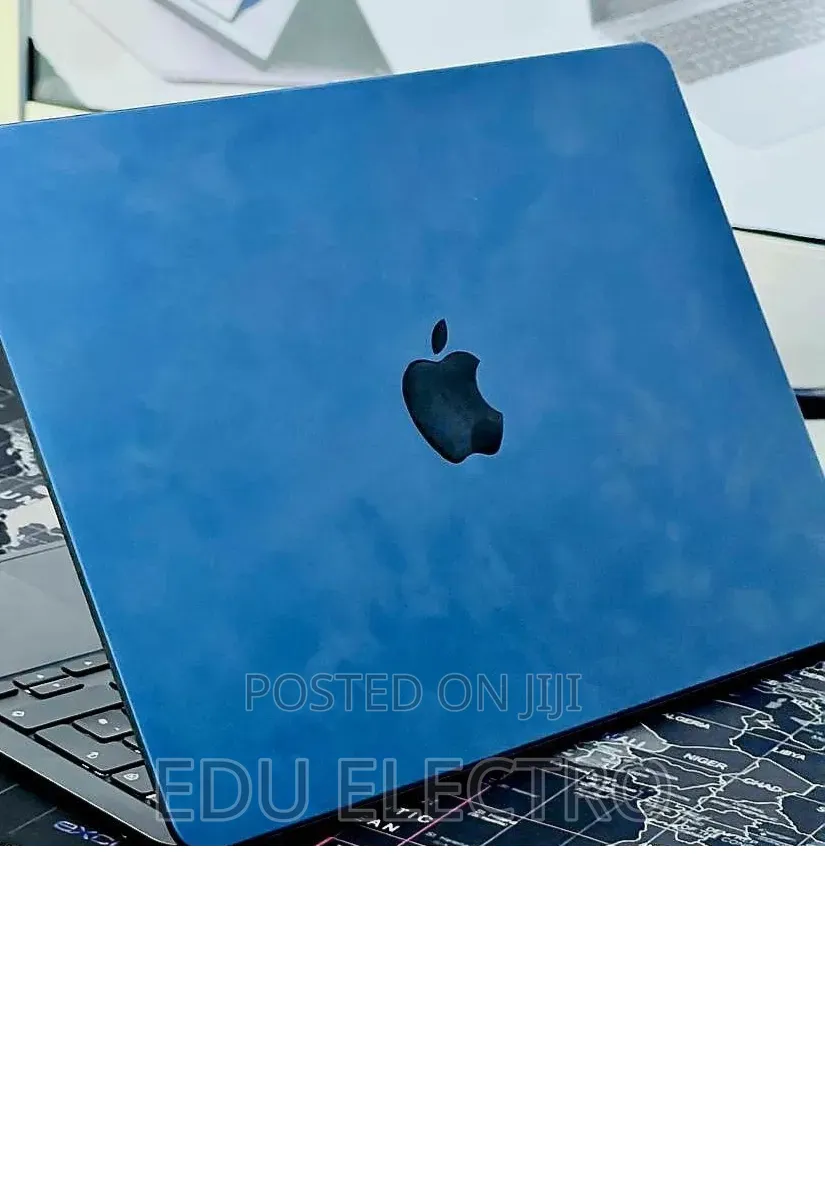 New Laptop Apple MacBook Air 2022 M2 16GB Apple M2 Ultra SSD 512GB