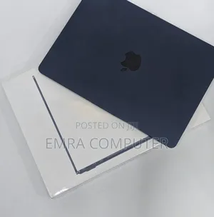New Laptop Apple MacBook Air 2022 M2 8GB Apple M2 SSD 512GB
