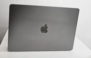 New Laptop Apple MacBook Air 2024 M3 8GB Apple M3 SSD 512GB