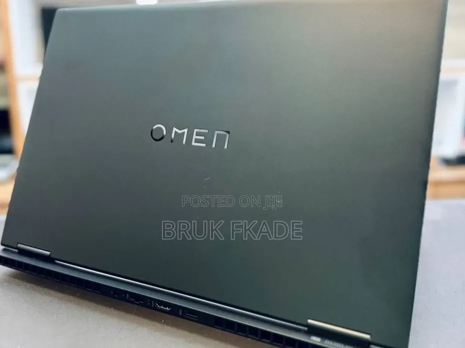 New Laptop HP Omen 16 16GB Intel Core i9 SSD 1T