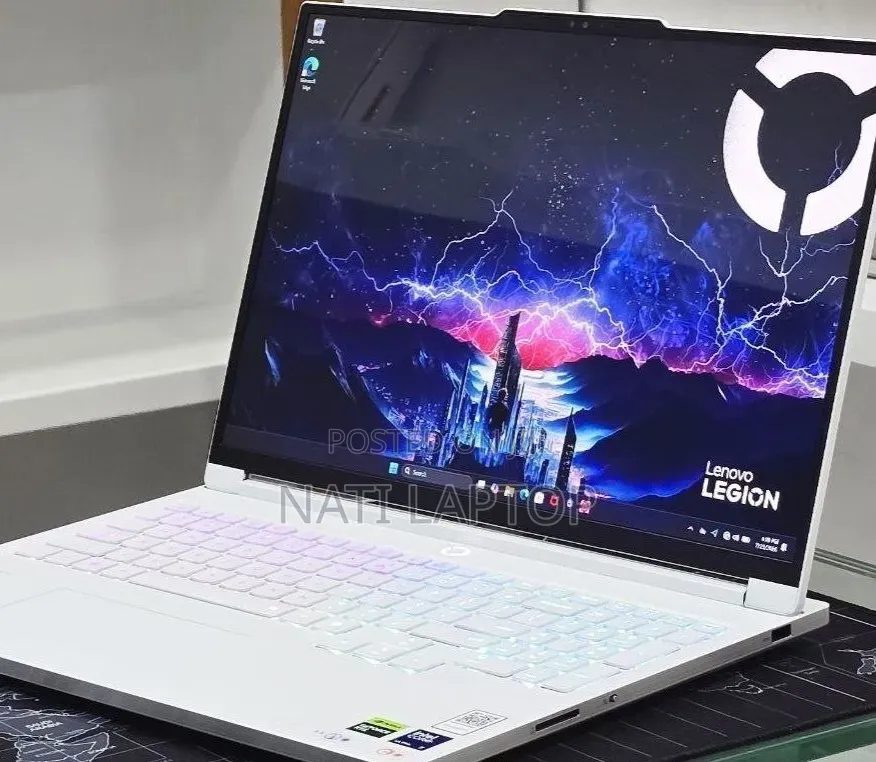 New Laptop Lenovo Legion 7 32GB Intel Core Ultra 7 SSD 1T