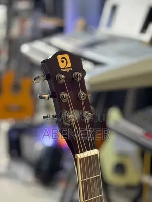 Voangoa Semi Acostic Guitar