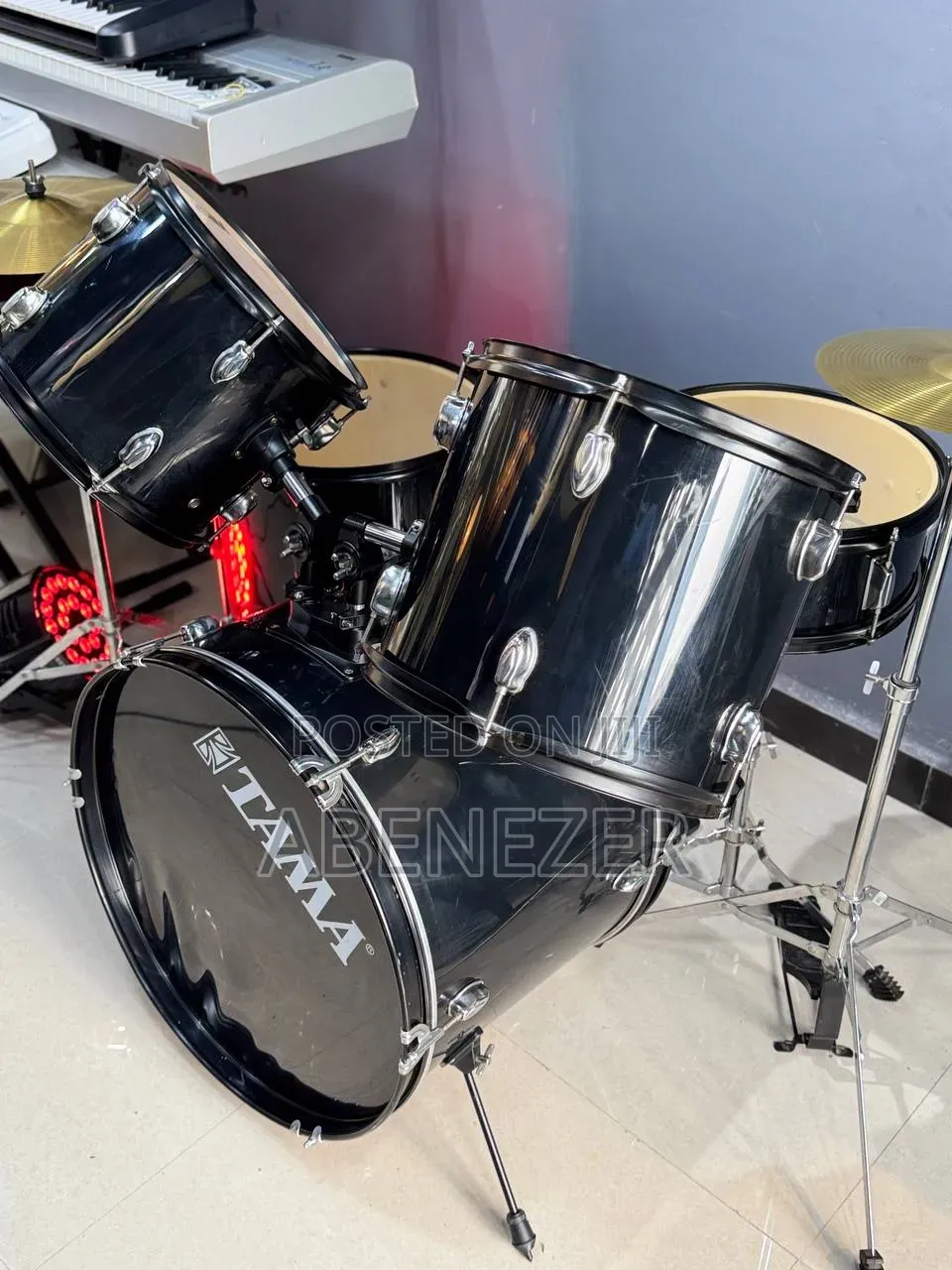 Tama Drum Set