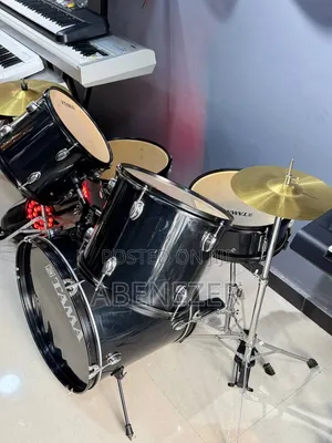 Tama Drum Set
