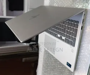 New Laptop HP EliteBook 640 G11 16GB Intel Core Ultra 7 SSD 512GB