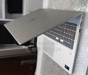 New Laptop HP EliteBook 640 G11 16GB Intel Core Ultra 7 SSD 512GB
