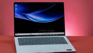 New Laptop HP EliteBook X360 1040 G11 16GB Intel Core i7 SSD 1T