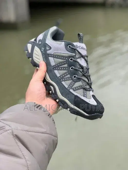 Columbia High Quality Hiking Shoes