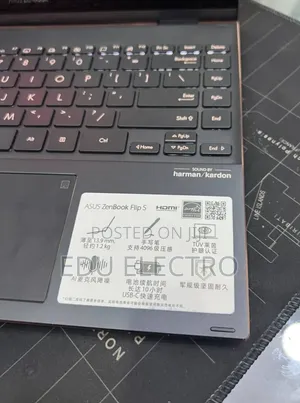 New Laptop Asus ZenBook Flip 14 UX461UA 16GB Intel Core i7 SSD 512GB