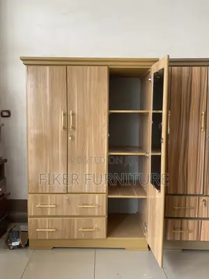 Closet (ቁምሳጥን)