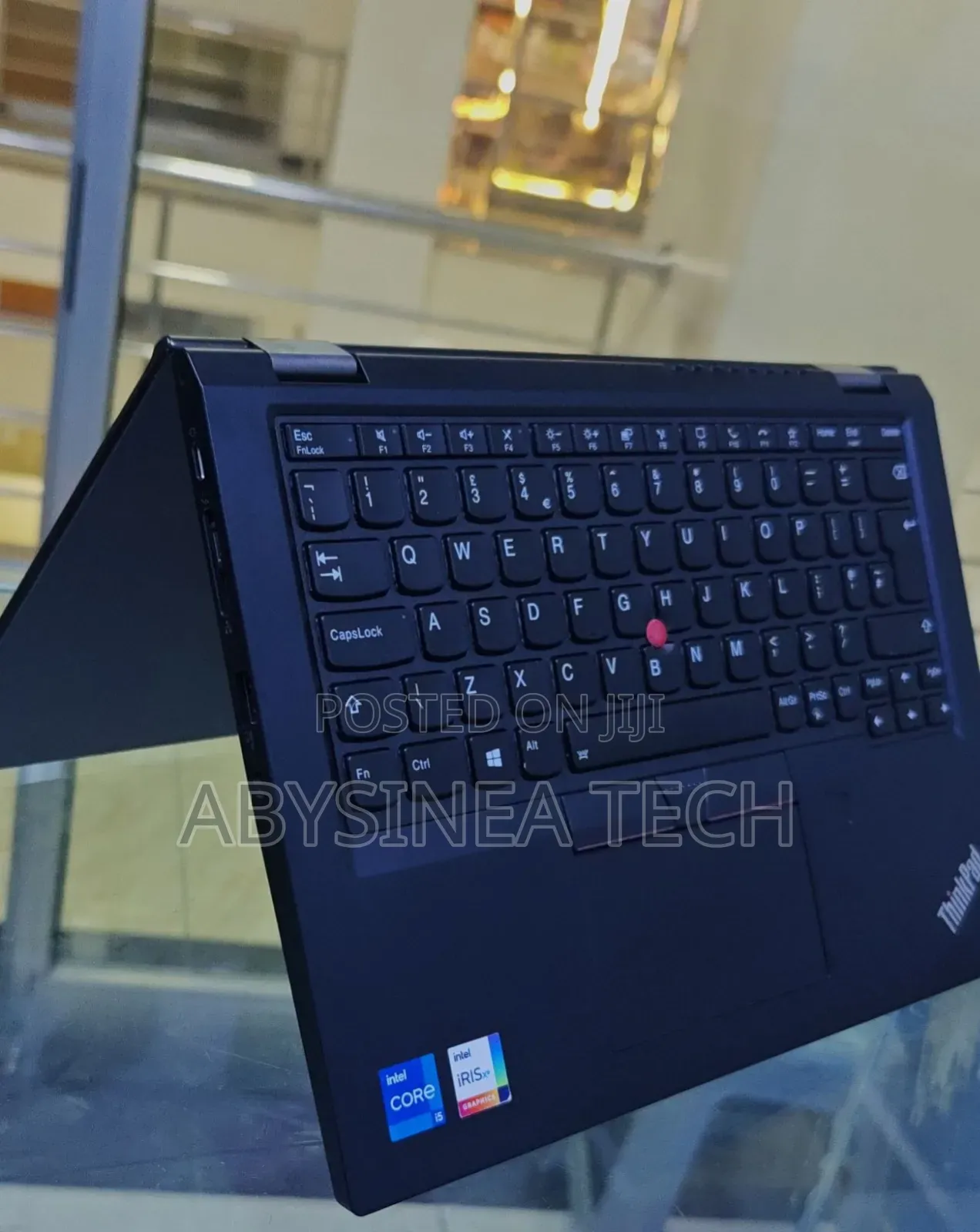 New Laptop Lenovo Yoga 330 16GB Intel Core i7 SSD 512GB