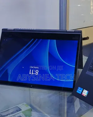 New Laptop Lenovo Yoga 330 16GB Intel Core i7 SSD 512GB