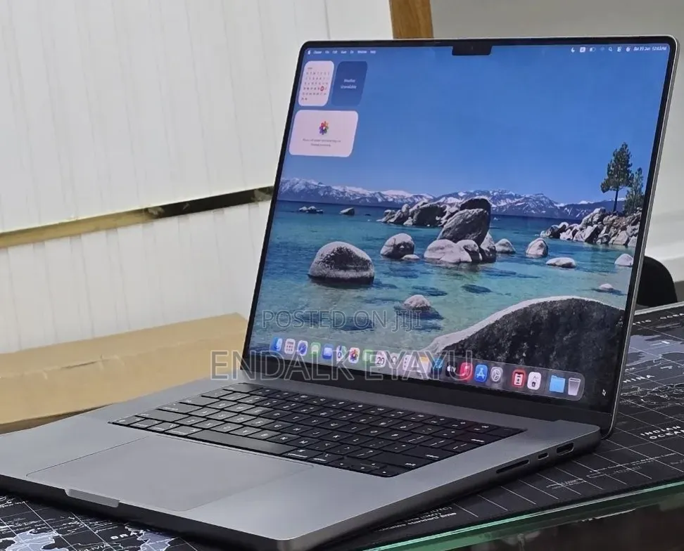 New Laptop Apple MacBook Pro 2021 M1 32GB Apple M1 Pro SSD 512GB