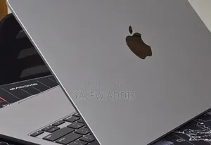 New Laptop Apple MacBook Air 2022 M2 16GB Apple M2 SSD 256GB