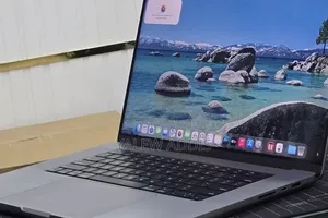 New Laptop Apple MacBook Air 2022 M2 16GB Apple M2 SSD 256GB
