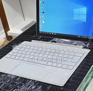 New Laptop Microsoft Surface Pro 7 16GB Intel Core i5 SSD 256GB