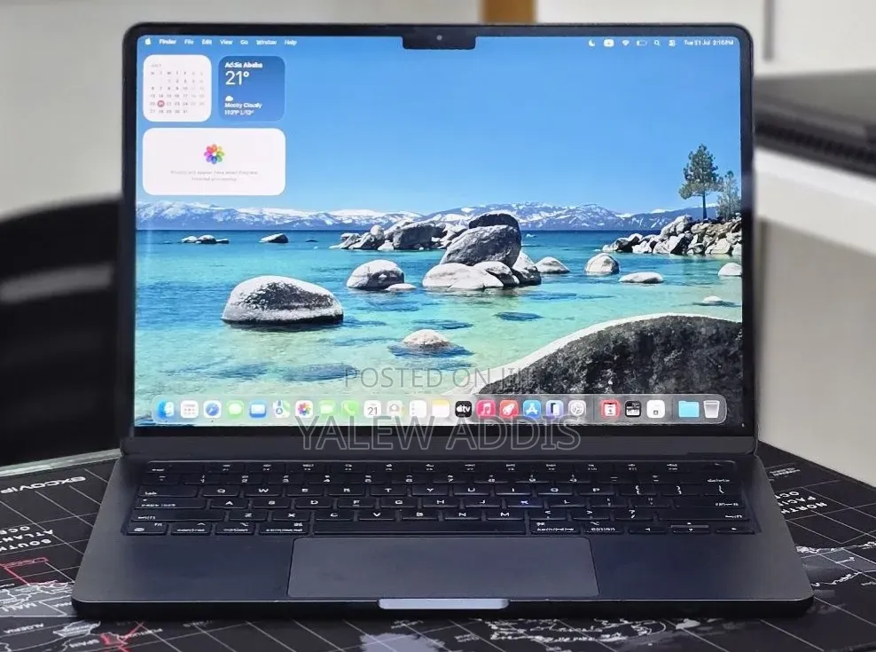 New Laptop Apple MacBook Air 2022 M2 8GB Apple M2 SSD 512GB