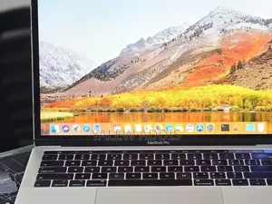 New Laptop Apple MacBook Pro 2019 16GB Intel Core i7 SSD 512GB
