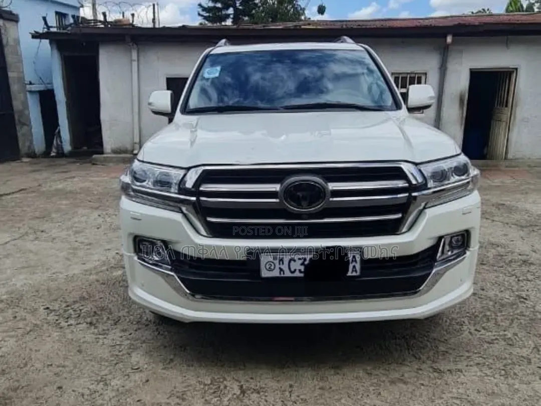 Toyota Land Cruiser 2021 Off white