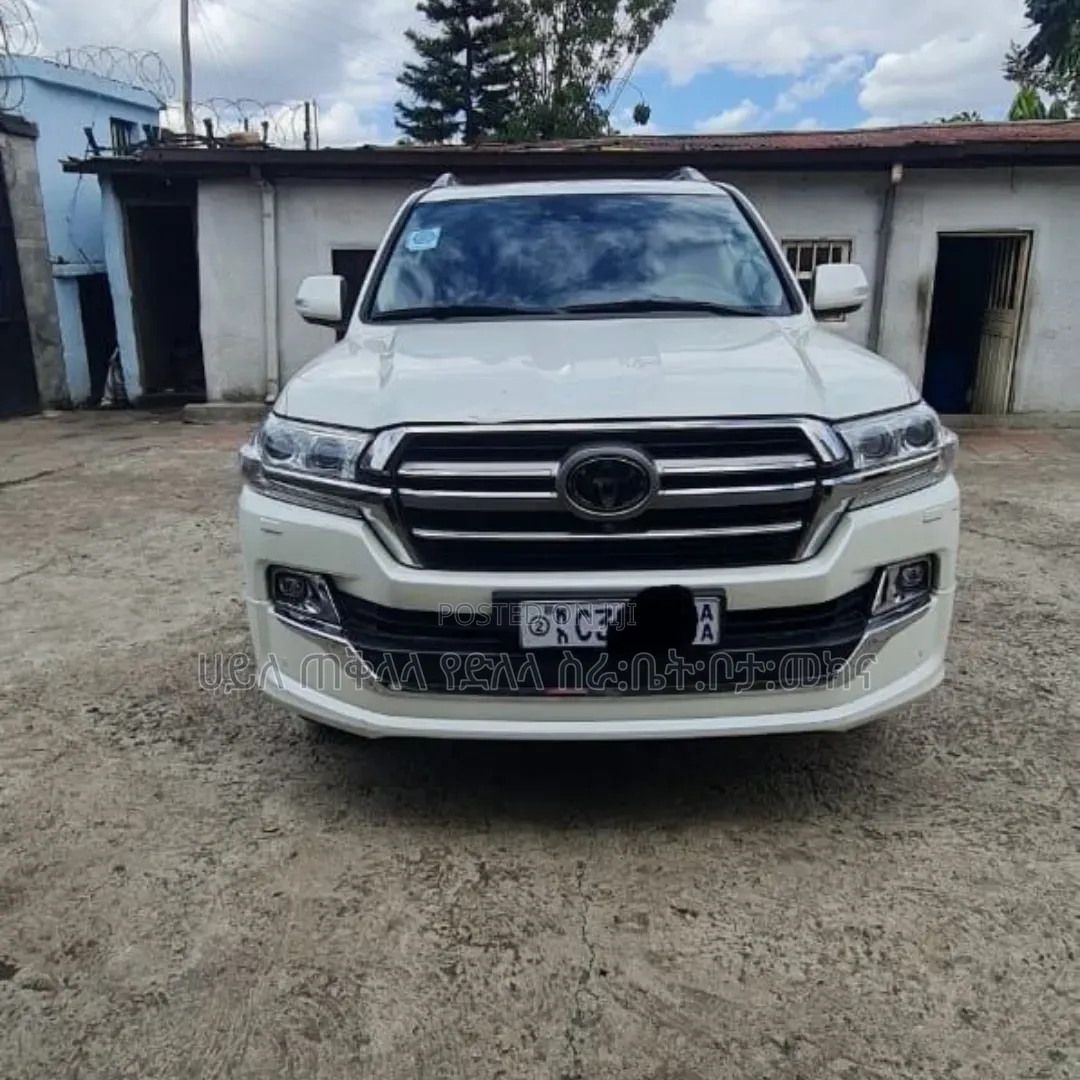 Toyota Land Cruiser 2021 Off white