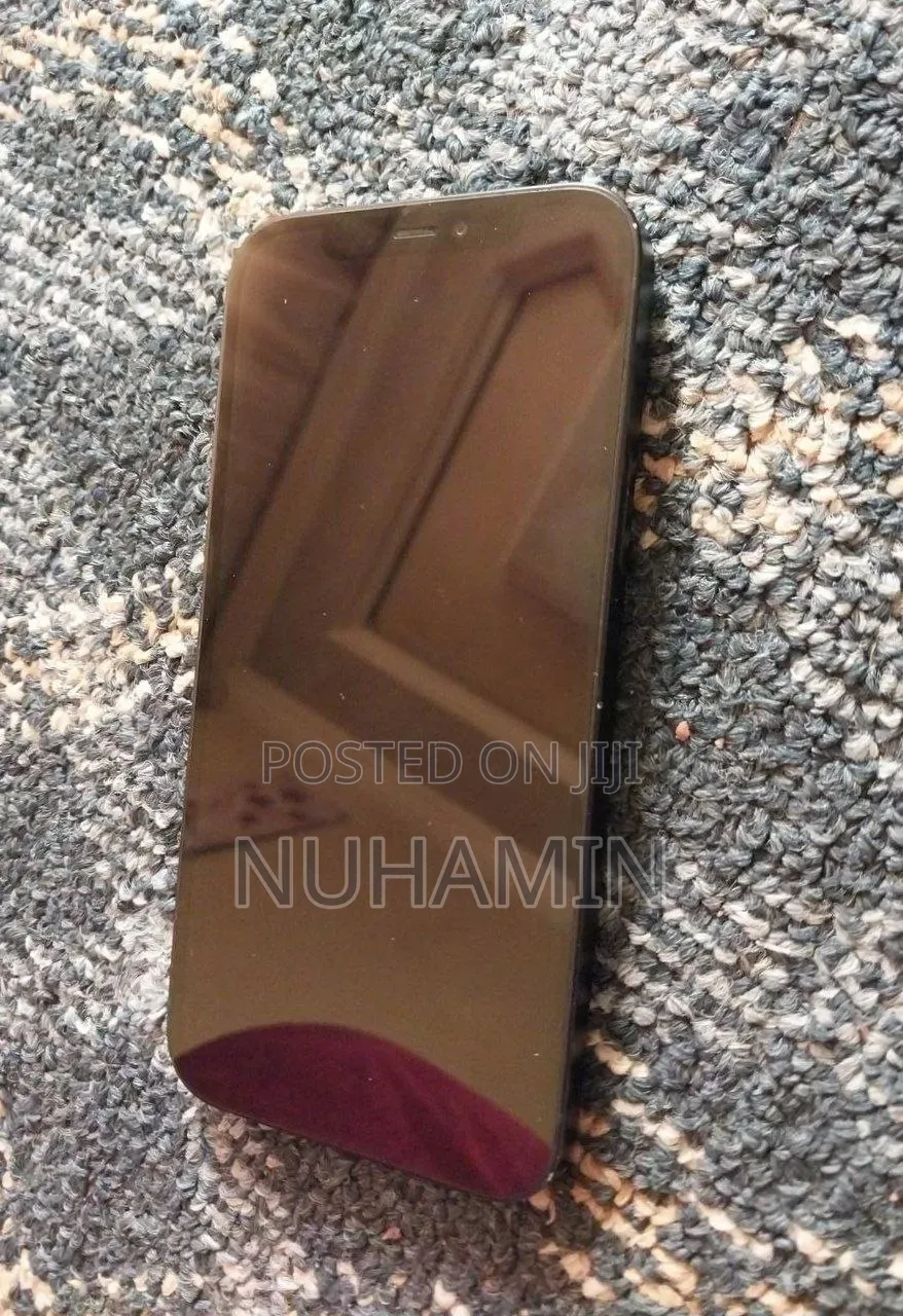 New Apple iPhone 12 128 GB Black