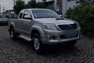 Toyota Hilux 2013 Off white