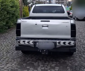 Toyota Hilux 2013 Off white