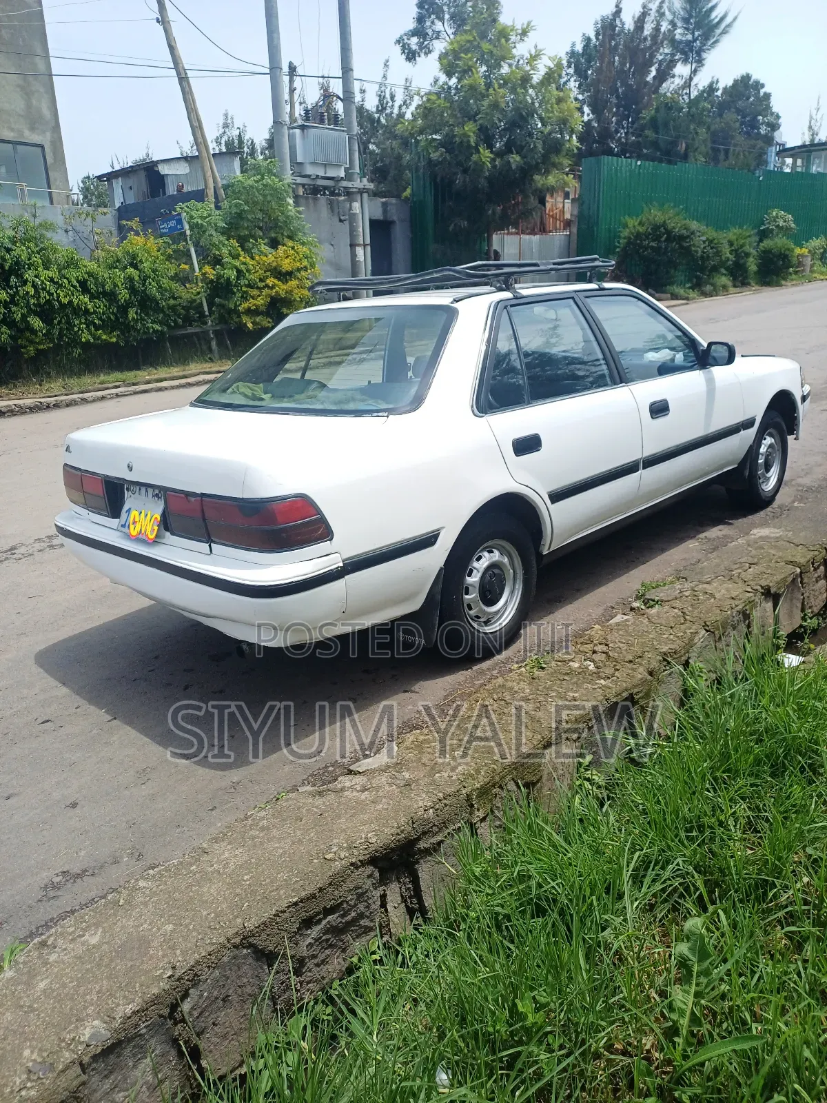 Toyota Corona 1987 White