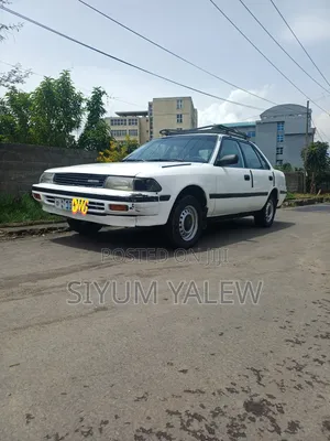 Toyota Corona 1987 White
