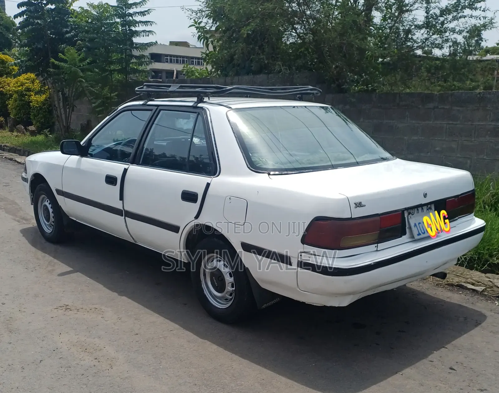 Toyota Corona 1987 White