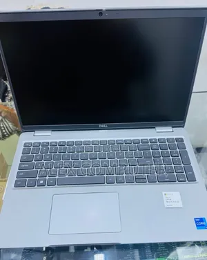 New Laptop Dell Precision 3581 16GB Intel Core i7 SSD 512GB
