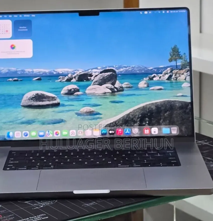 New Laptop Apple MacBook Pro 2020 M1 32GB Apple M1 Pro SSD 512GB