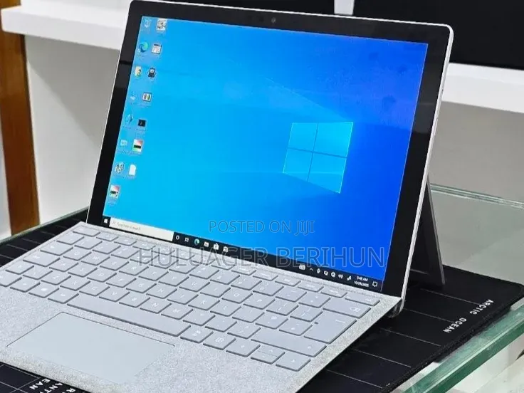 New Laptop Microsoft Surface Pro 7 16GB Intel Core i5 SSD 256GB