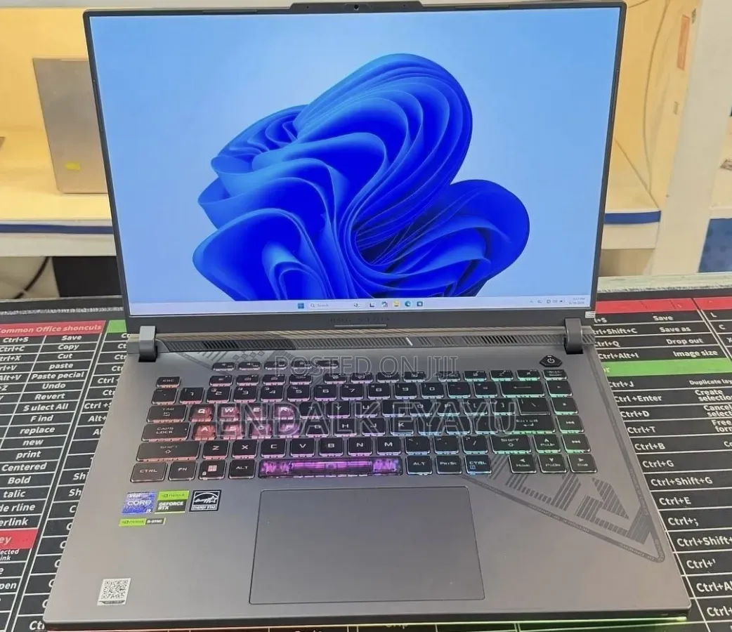 New Laptop Asus ROG Strix G16 G614 16GB Intel Core i9 SSD 1T
