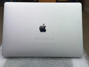 New Laptop Apple MacBook 2018 16GB Intel Core i7 SSD 256GB