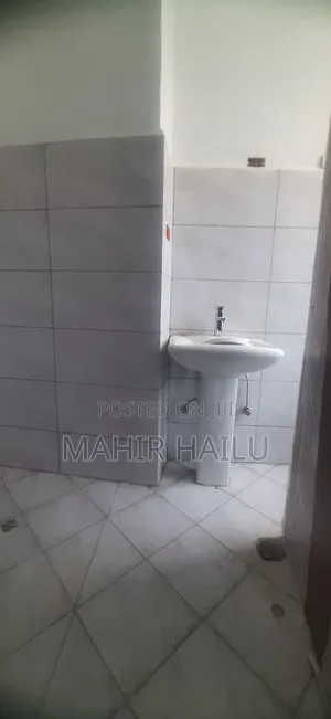 1bdrm Apartment in Real, Bole for rent