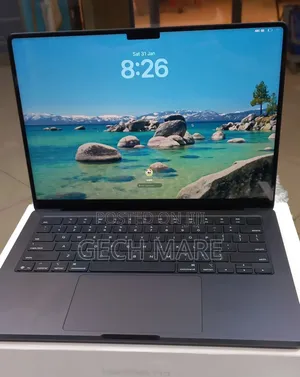New Laptop Apple MacBook Pro 2025 M5 16GB Apple M5 Pro SSD 512GB