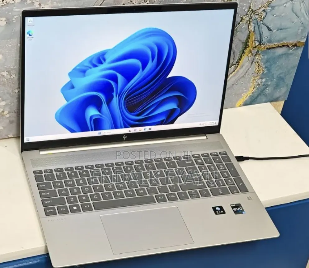 New Laptop HP Pavilion 15 16GB Intel Core i7 SSD 1T