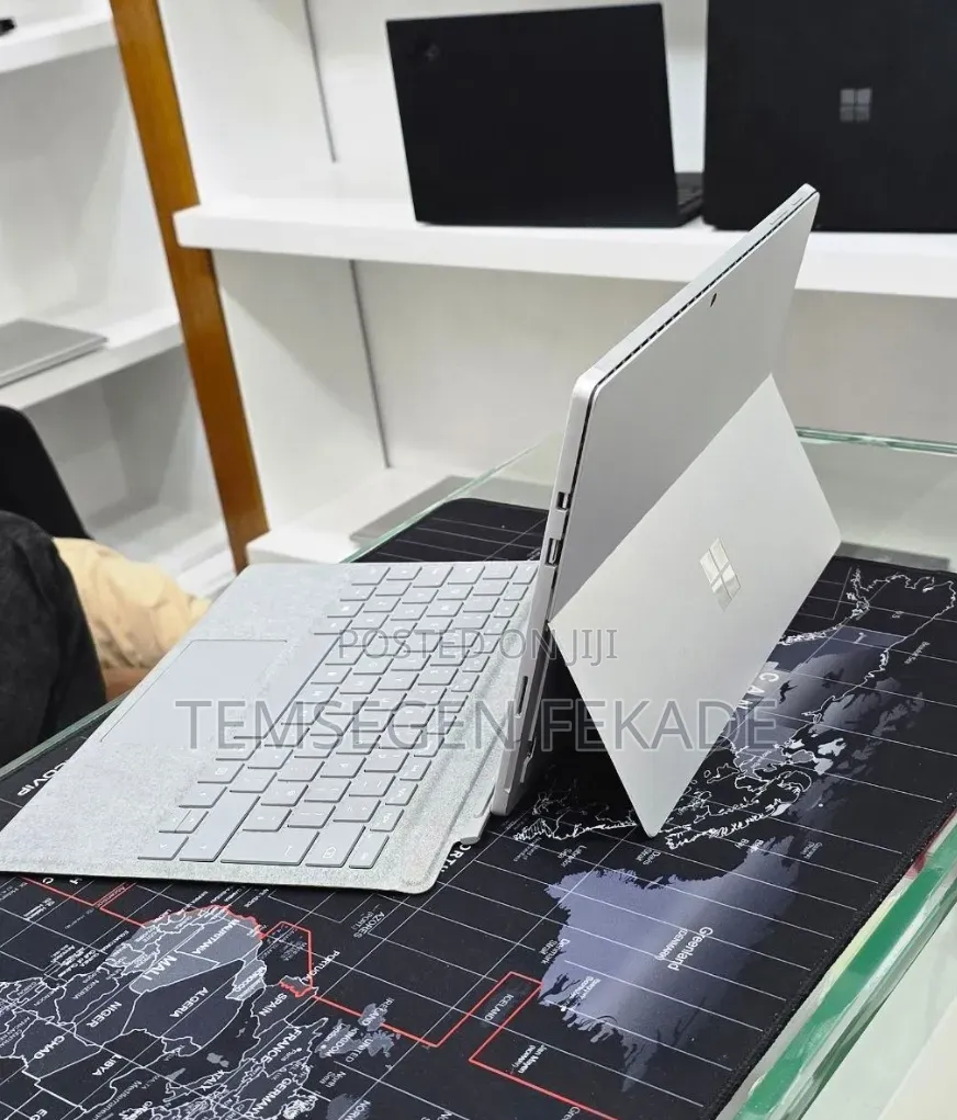 New Laptop Microsoft Surface Pro 7+ 16GB Intel Core i5 SSD 256GB