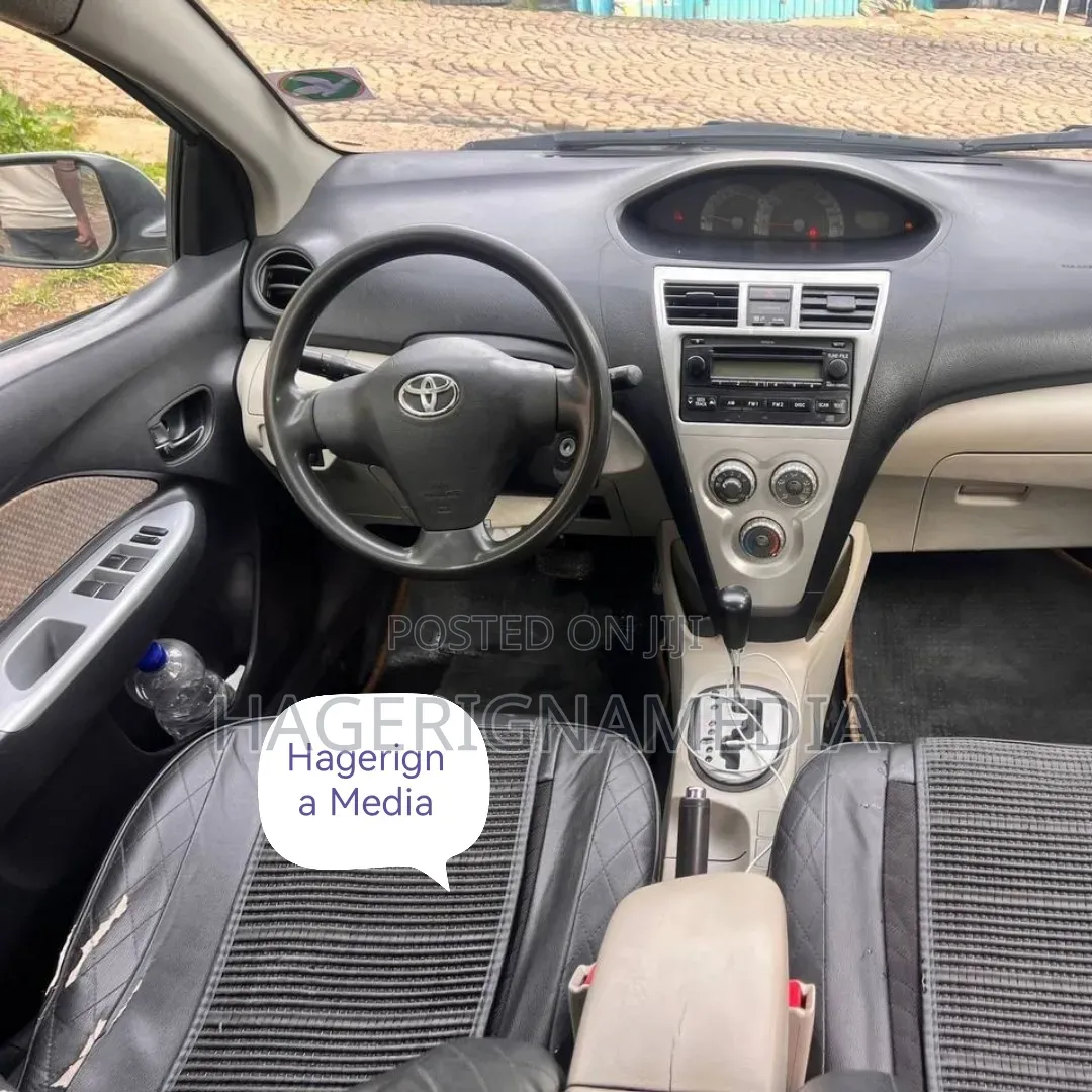 Toyota Yaris 2008 Silver