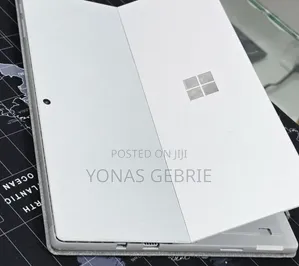 New Laptop Microsoft Surface 16GB Intel Core i5 SSD 256GB