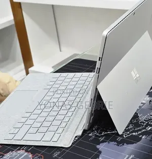 New Laptop Microsoft Surface 16GB Intel Core i5 SSD 256GB