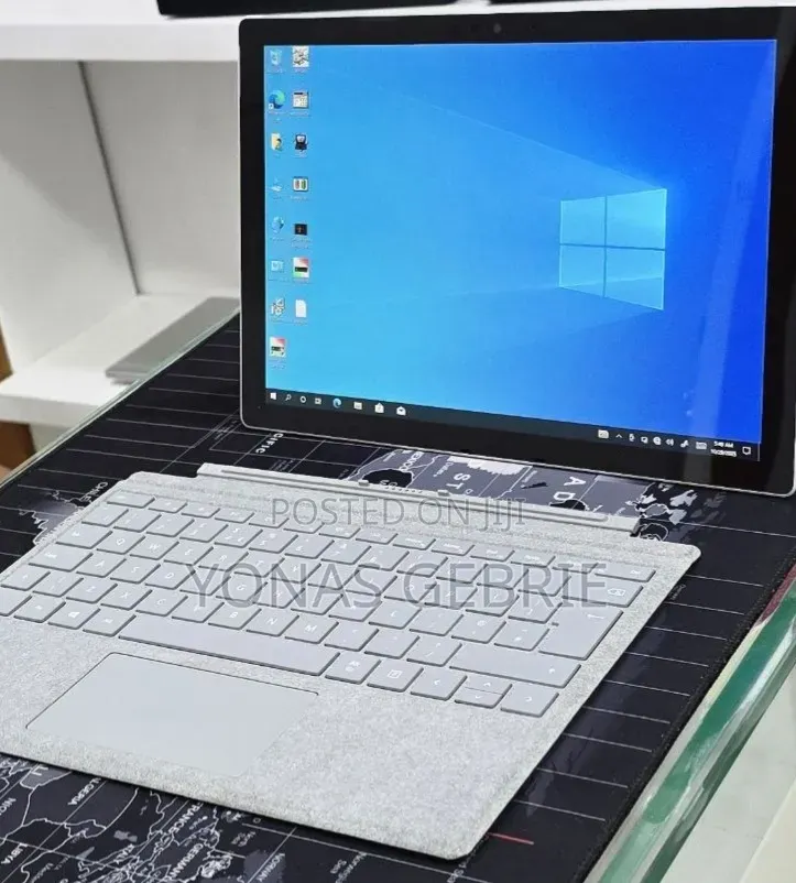 New Laptop Microsoft Surface 16GB Intel Core i5 SSD 256GB
