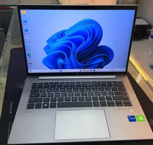 New Laptop HP ZBook Power G9 i7 16GB Intel Core i7 SSD 512GB